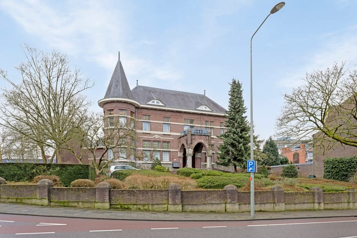 Kruisstraat 2 in Heerlen foto