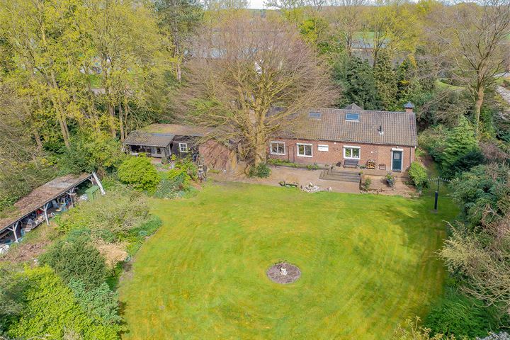 Kruisweg 1 in Lepelstraat foto