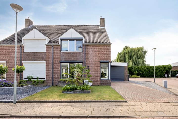 Kuypershof 12 in Kessel foto