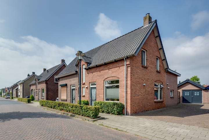 Laagstraat 39 in Rijen foto