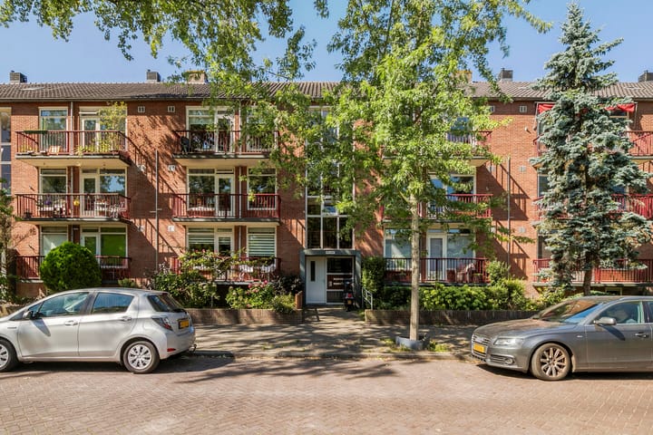 Laan 1940-1945 105 in Hilversum