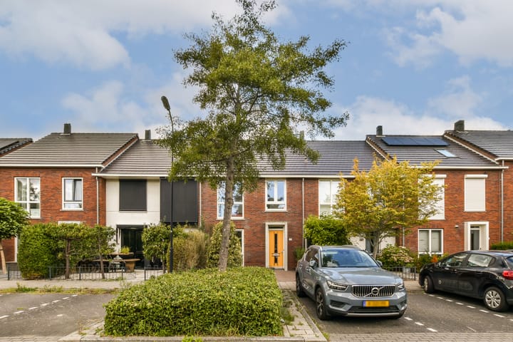 Laan van Archeologie 17 in Beverwijk foto