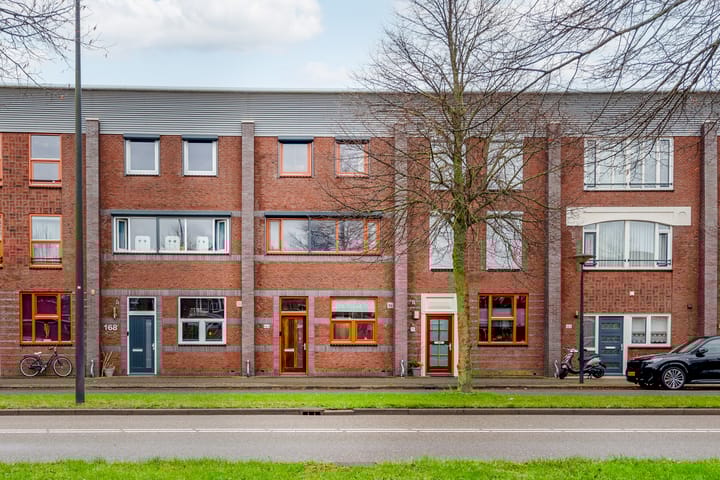 Laan van Broekpolder 166 in Beverwijk