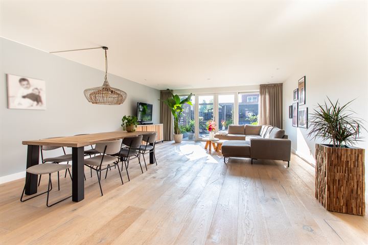 Laan van Broekpolder 252 in Beverwijk foto