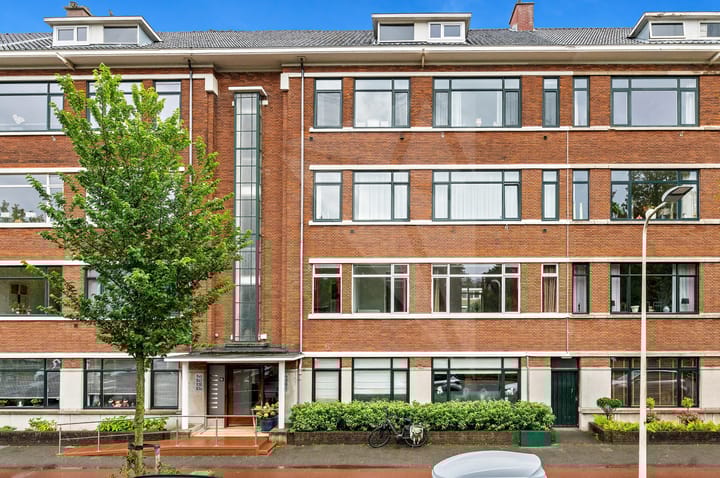 Laan van Meerdervoort 936 in 's-Gravenhage foto