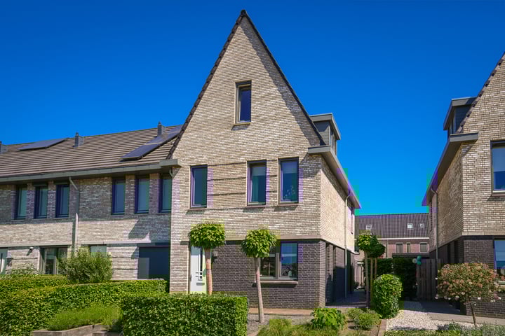 Laan van Nieuw Meerten 66 in Lienden foto