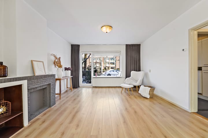 Laan van Nieuw Oosteinde 108A in Voorburg