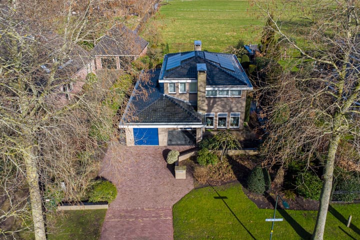 Laan van Zeeman 12b in Heiloo