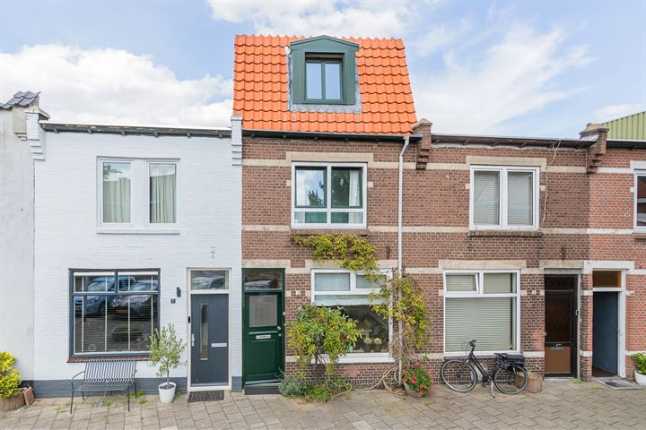 Lagersstraat 3 in IJmuiden foto