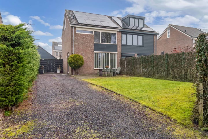 Lageweijdt 18 in Schoorl