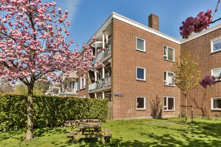 Lamarckhof 7-1 in Amsterdam foto