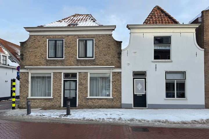 Landpoortstraat 21 in Willemstad foto