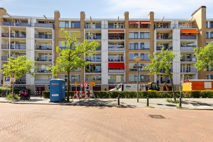 Landréstraat 955 in 's-Gravenhage foto