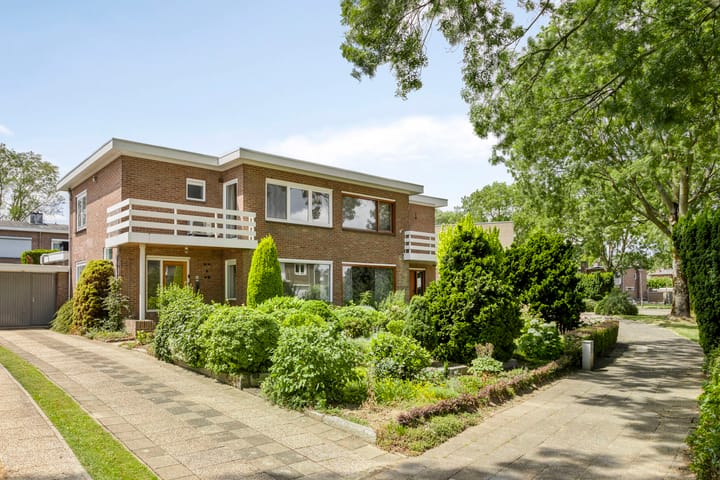 Landsteinerstraat 49 in Geleen