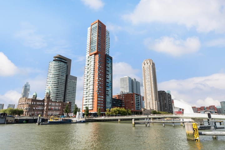 Landverhuizersplein 110 in Rotterdam foto
