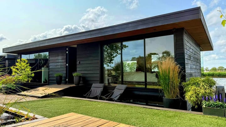 Lange Muiderweg 569s in Weesp foto