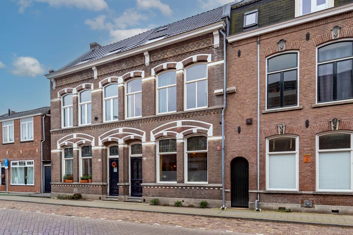 Lange Nieuwstraat 238 in Tilburg foto