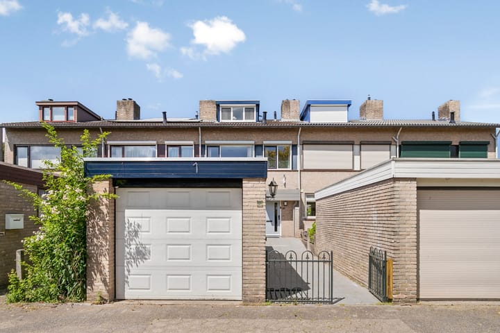 Langenakker 126 in Mierlo foto