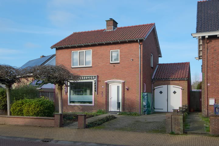 Langestraat 94 in Delden