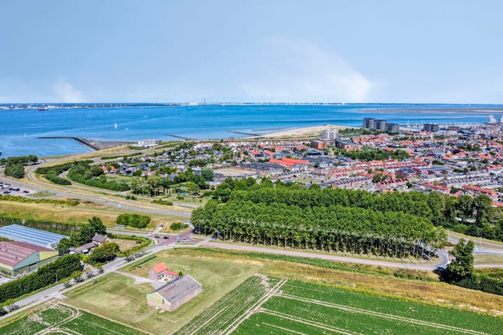 Langeweg 101 in Breskens foto