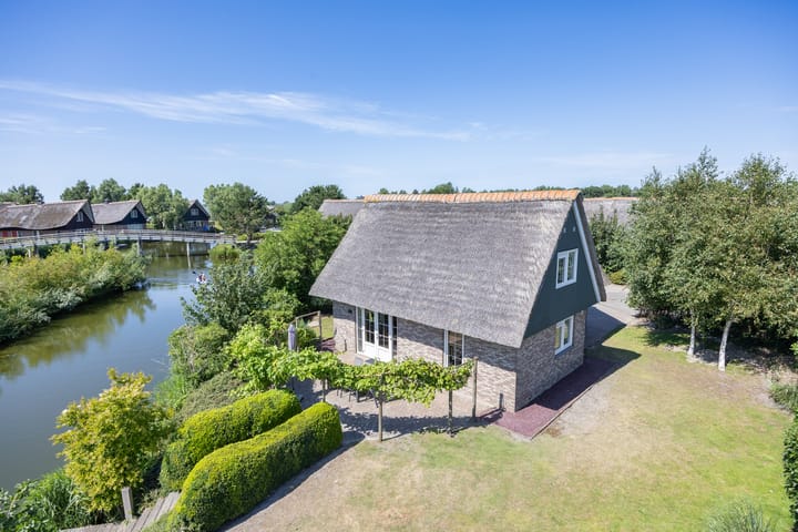 Langezand 8 in Makkum foto