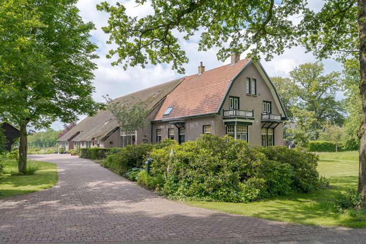 Lankhorsterweg 21 in Staphorst foto