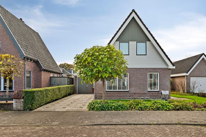 Lantmanstraat 22 in Waarland foto
