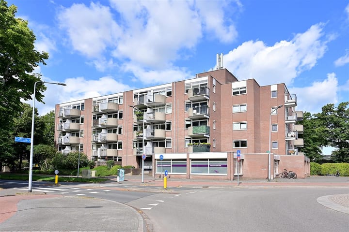 Larenseweg 157-23 in Hilversum foto