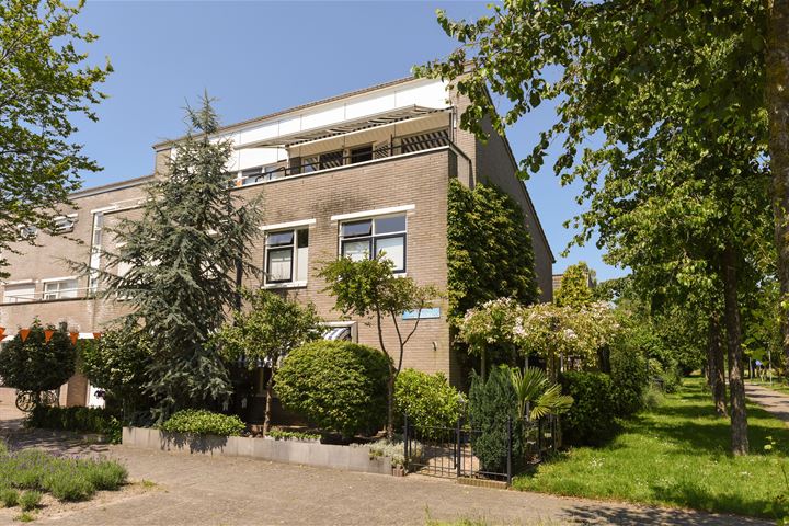 Largopad 1 in Almere foto