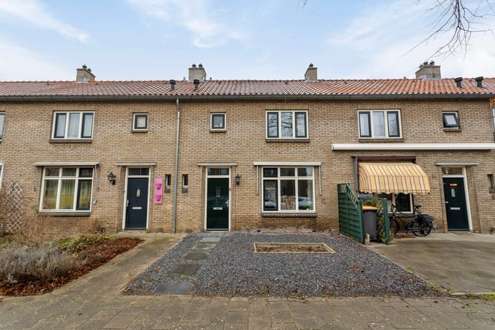 Leeghwaterstraat 12 in Hengelo foto