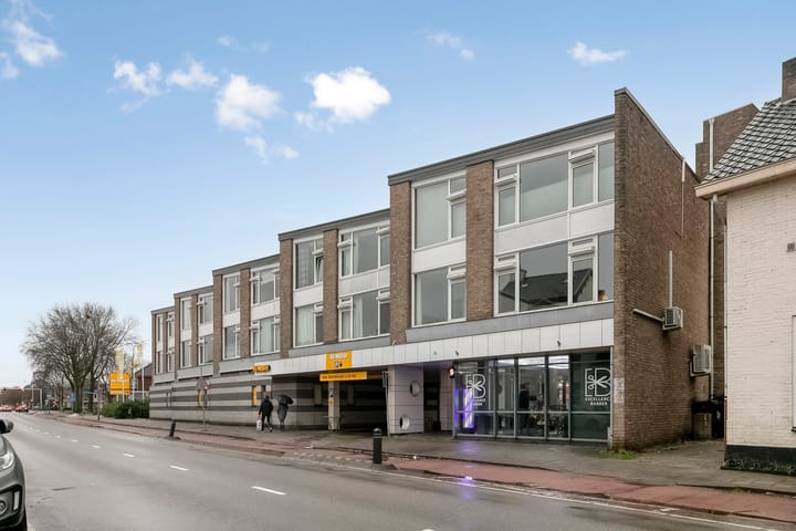Leenderweg 92 in Valkenswaard foto