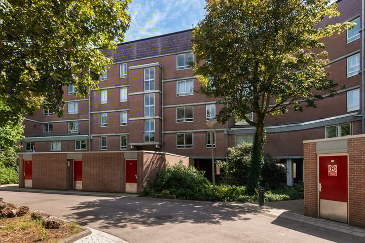 Leerdamhof 323 in Amsterdam foto