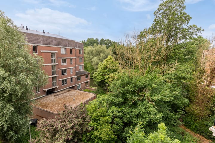 Leerdamhof 396 in Amsterdam foto