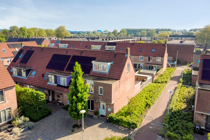 Leerhoevestraat 22 in Alphen aan den Rijn foto