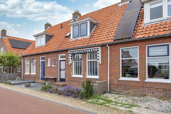 Leerlooiersstraat 38 in Makkum foto