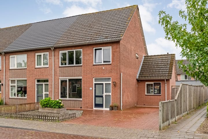 Leeuwenbekstraat 2 in Ommen foto
