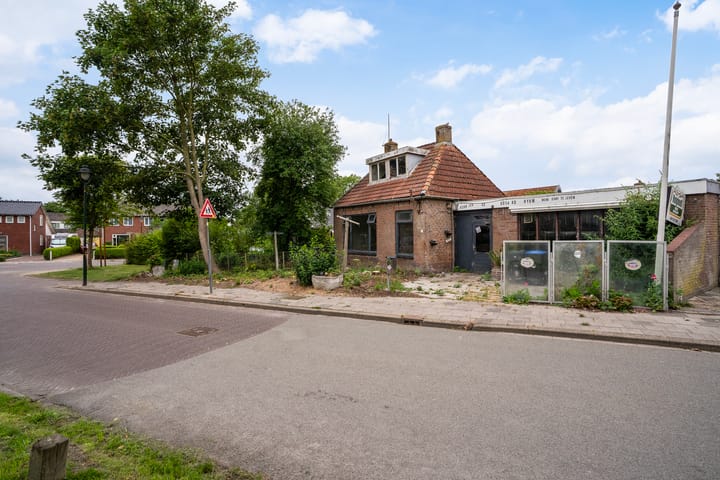 Lege Hearewei 42 in Hijum foto