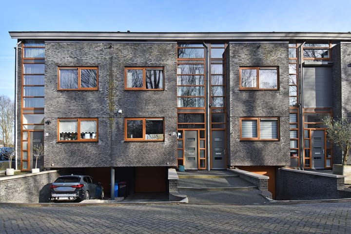 Leidsekade 42 in Leidschendam foto