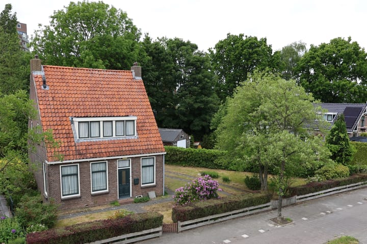 Lekkumerweg 83 in Leeuwarden foto