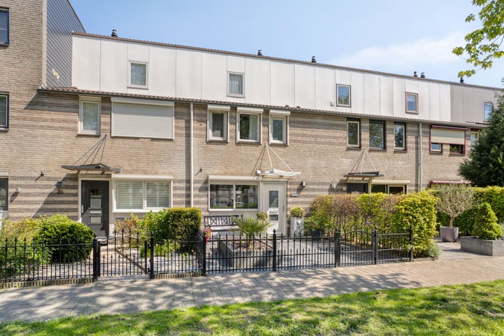 Lelieberg 24 in Roosendaal foto