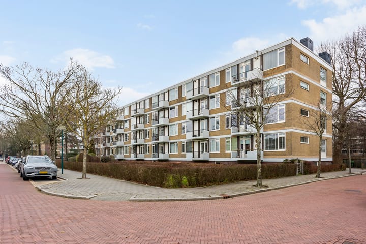 Lelielaan 15 in Oegstgeest