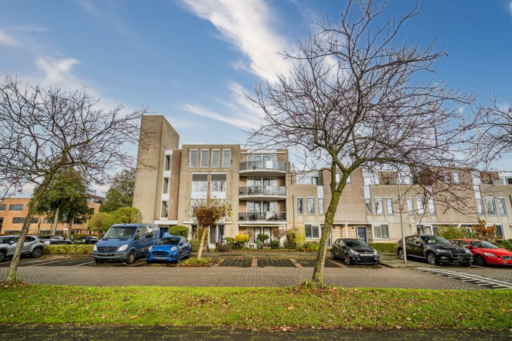 Lemelerberg 22 in Alphen aan den Rijn foto