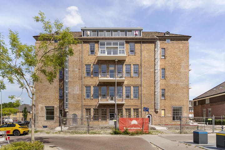 Leo Lashleylaan 44C in Rotterdam foto