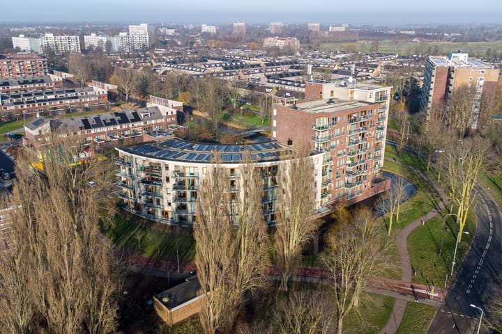Lessestraat 316 in Heemskerk