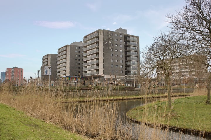 Leyweg 783 in 's-Gravenhage foto