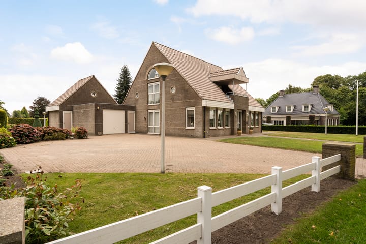 Lheeweg 9a in Dwingeloo foto