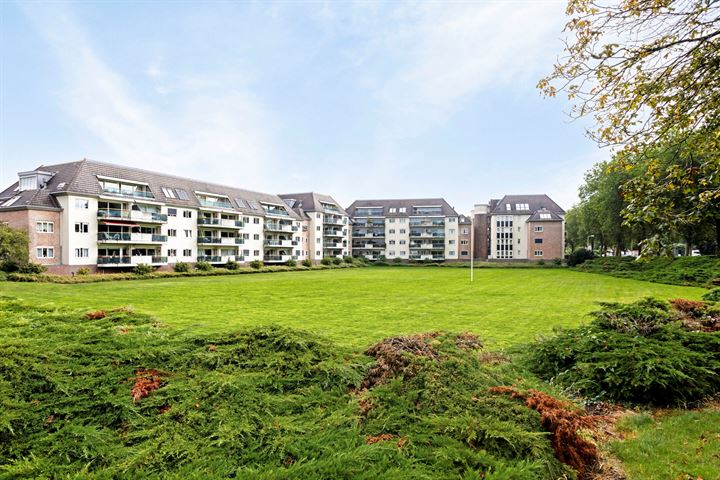 Liduinapark 38 in Hulst foto