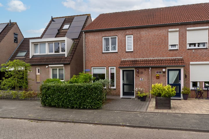 Lijster 24 in Sprang-Capelle