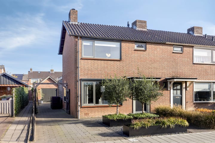 Lijsterbesstraat 19 in Opheusden foto