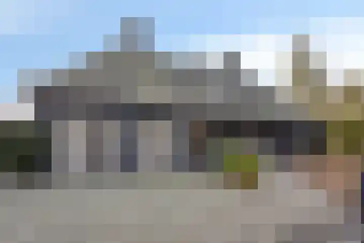 Lijsterlaan 6 in Best